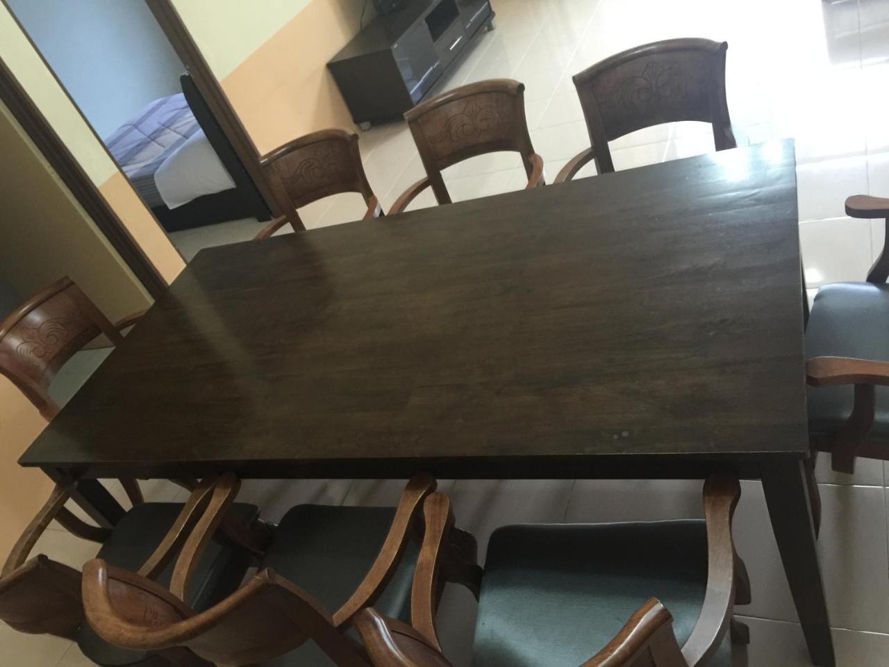 Cameron Supersave @ Crown Imperial Court Apartment